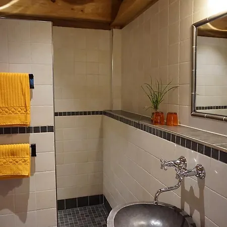 The Longhorn Saloon Guest house